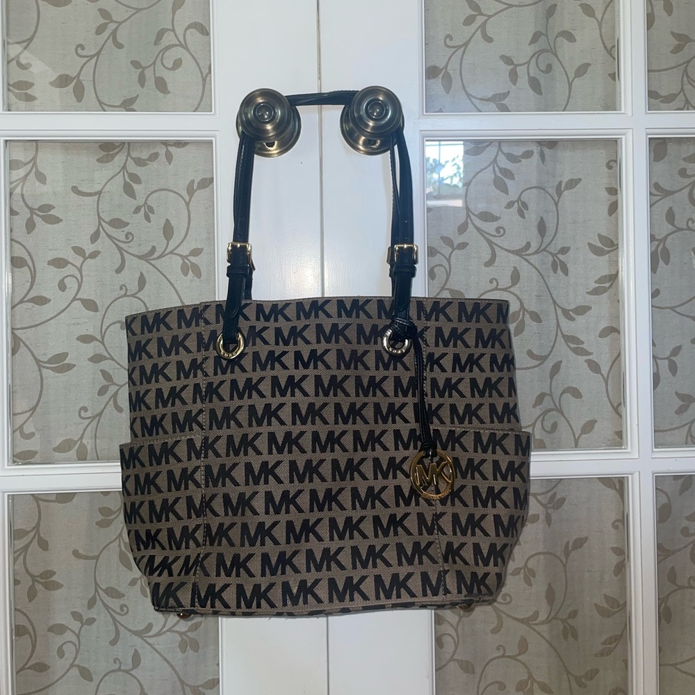 Michael Kors Shoulder Bag